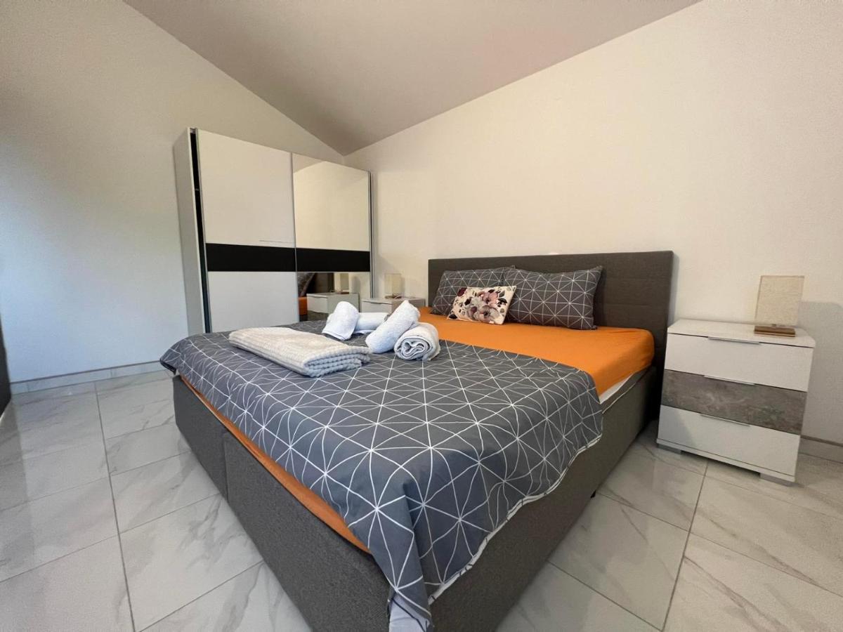 Apartman Lorena Lakmartin Kültér fotó